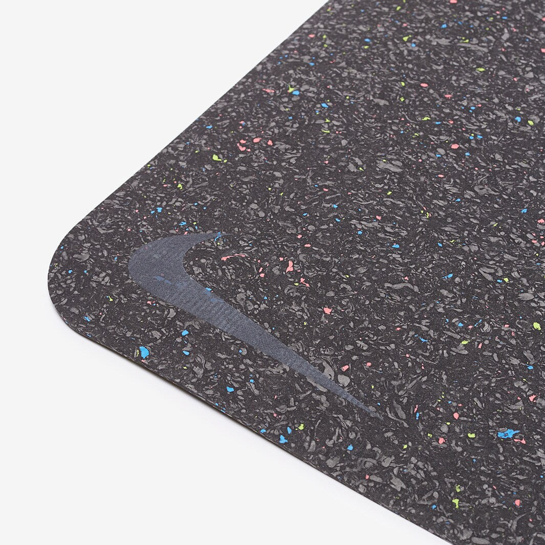Nike Move Yoga Mat 4mm - Black/Grey Accessories Nike