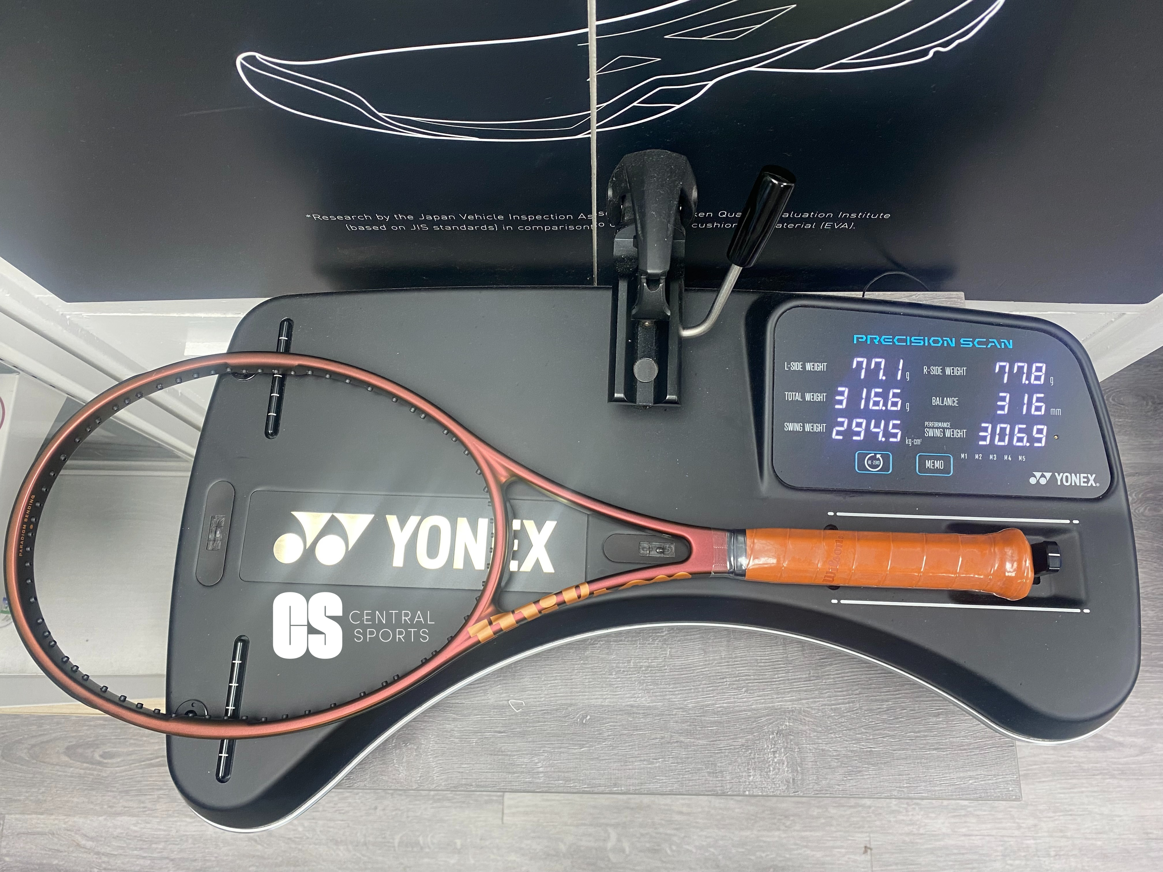 Wilson Pro Staff 97 V14 315g Unstrung Tennis Racket