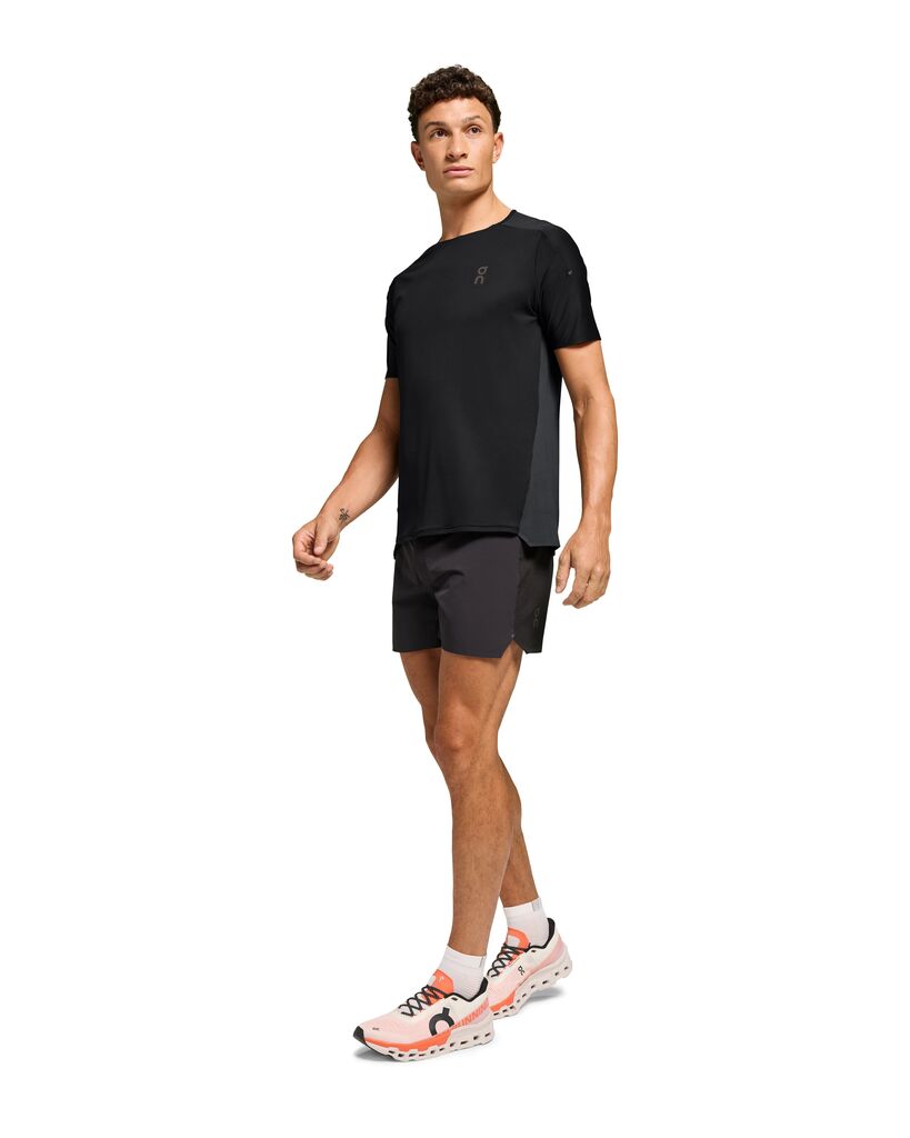 On Performance-T 3 Men Black Clothing On Running