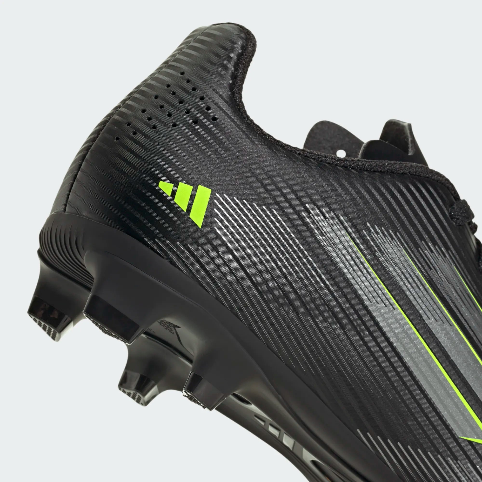 Adidas F50 Club FG/MG Football Boots Junior - Black shoes Adidas