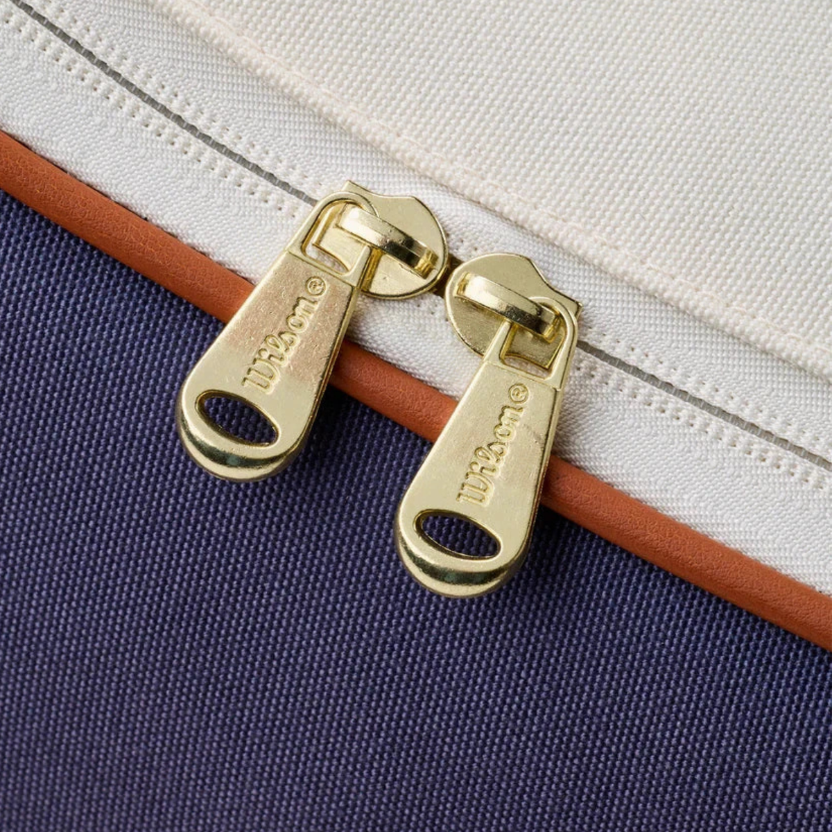 Wilson Heritage V2 6 Racket Bag, Cream/Navy, close-up detail