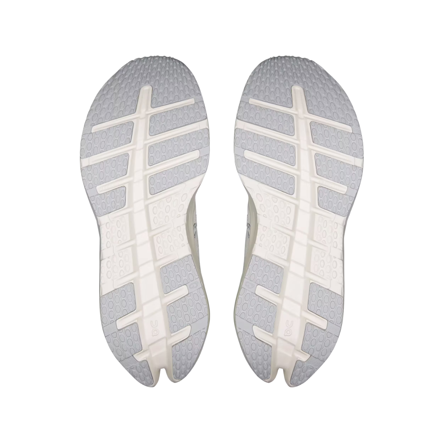 On Running Cloudrunner 3 Running Shoe Women - White/Ivory Running Shoes On Running