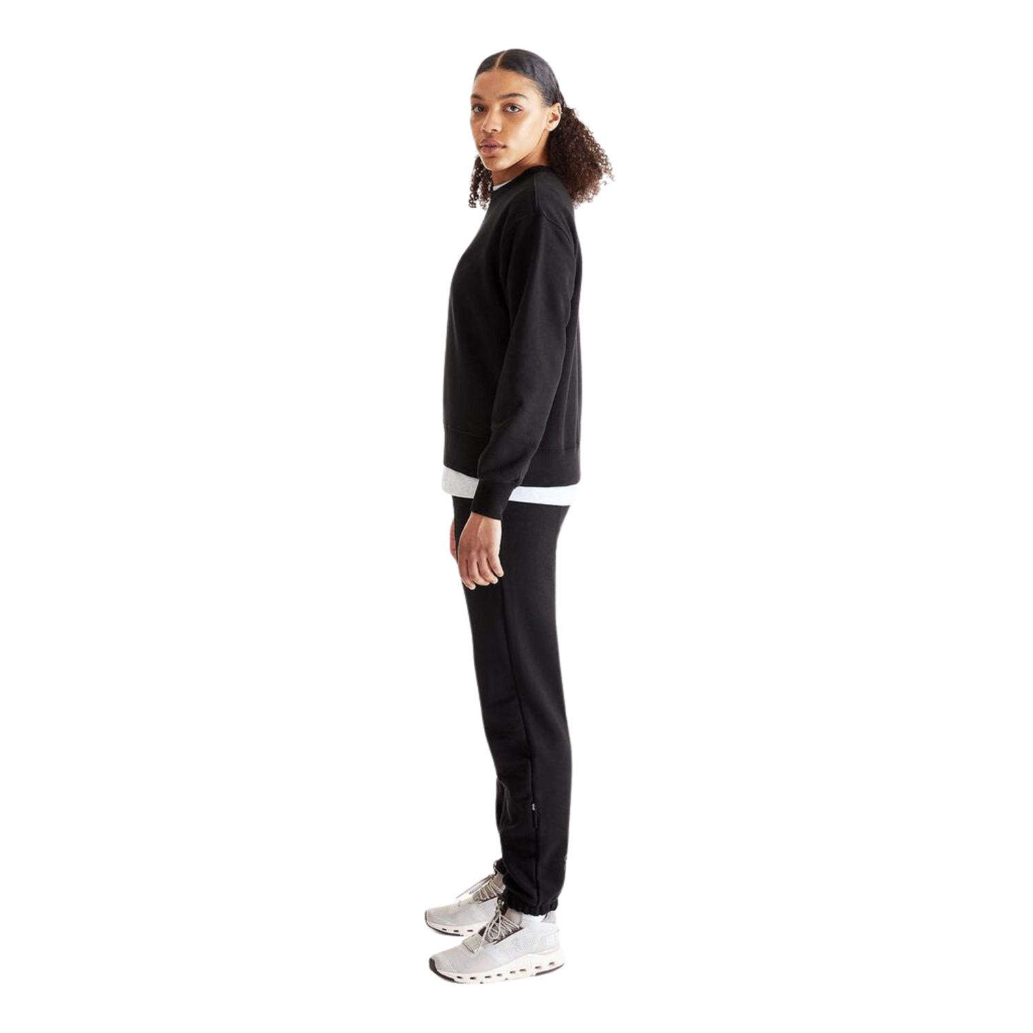 On Club Crew Women - Black Clothing On Running