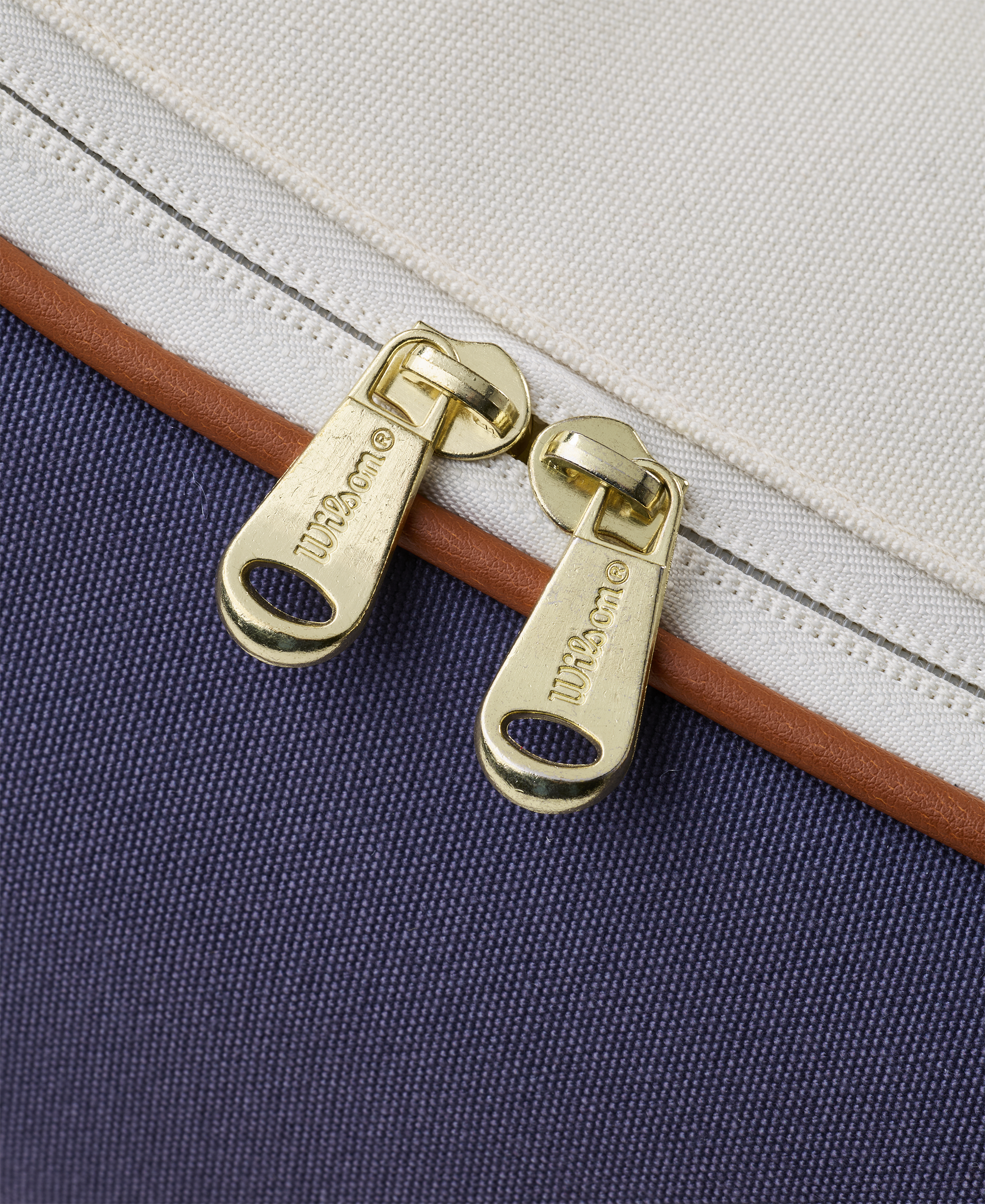 Wilson Heritage V2 12 Racket Bag - Cream/Navy Luggage Wilson