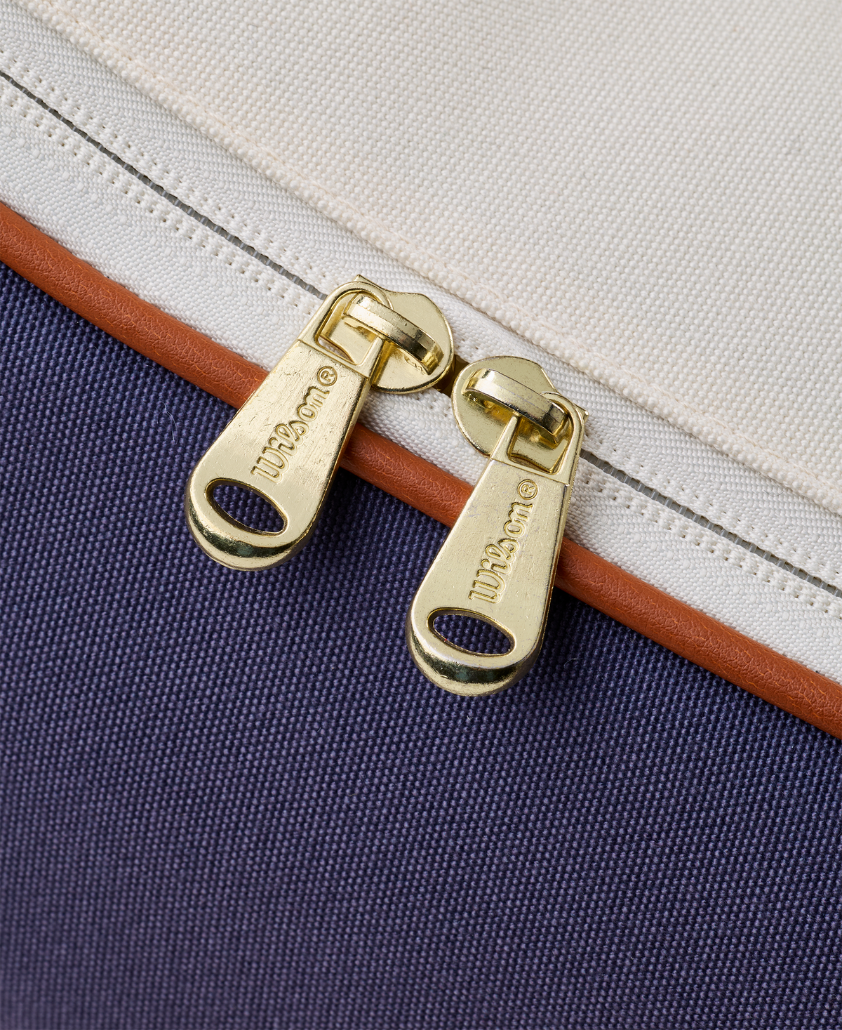 Wilson Heritage V2 12 Racket Bag, Cream/Navy, packaging view