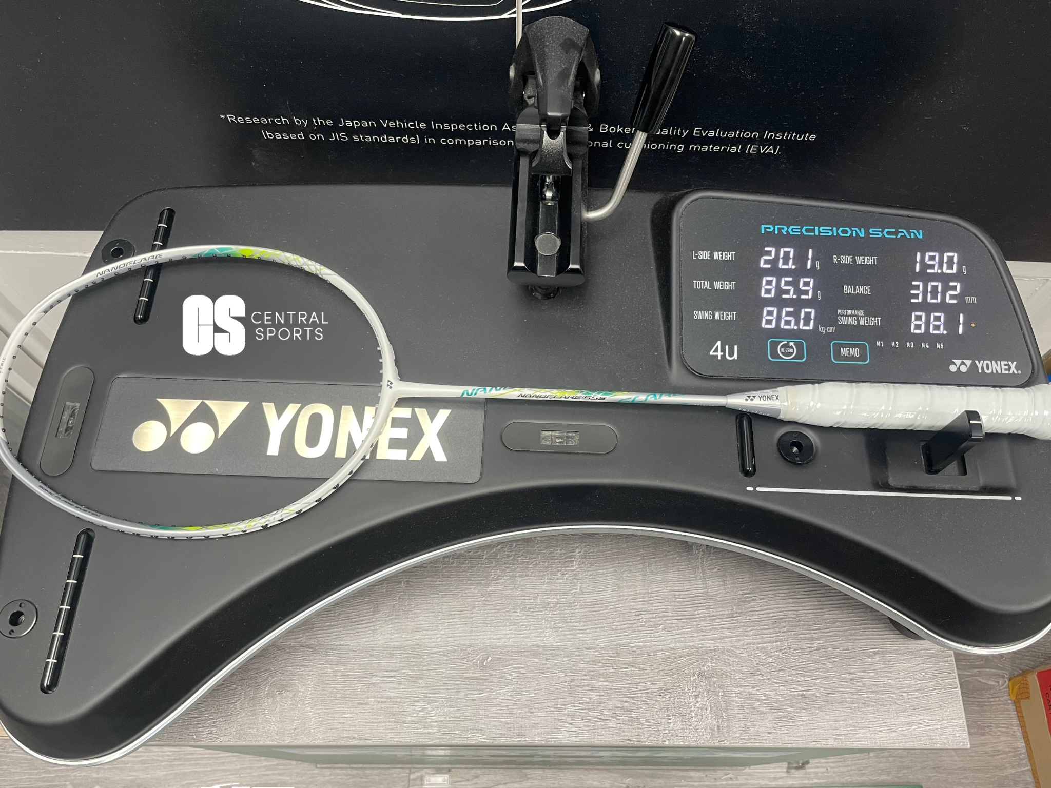 DEMO Racket - Yonex Nanoflare 555 Demo Badminton Yonex