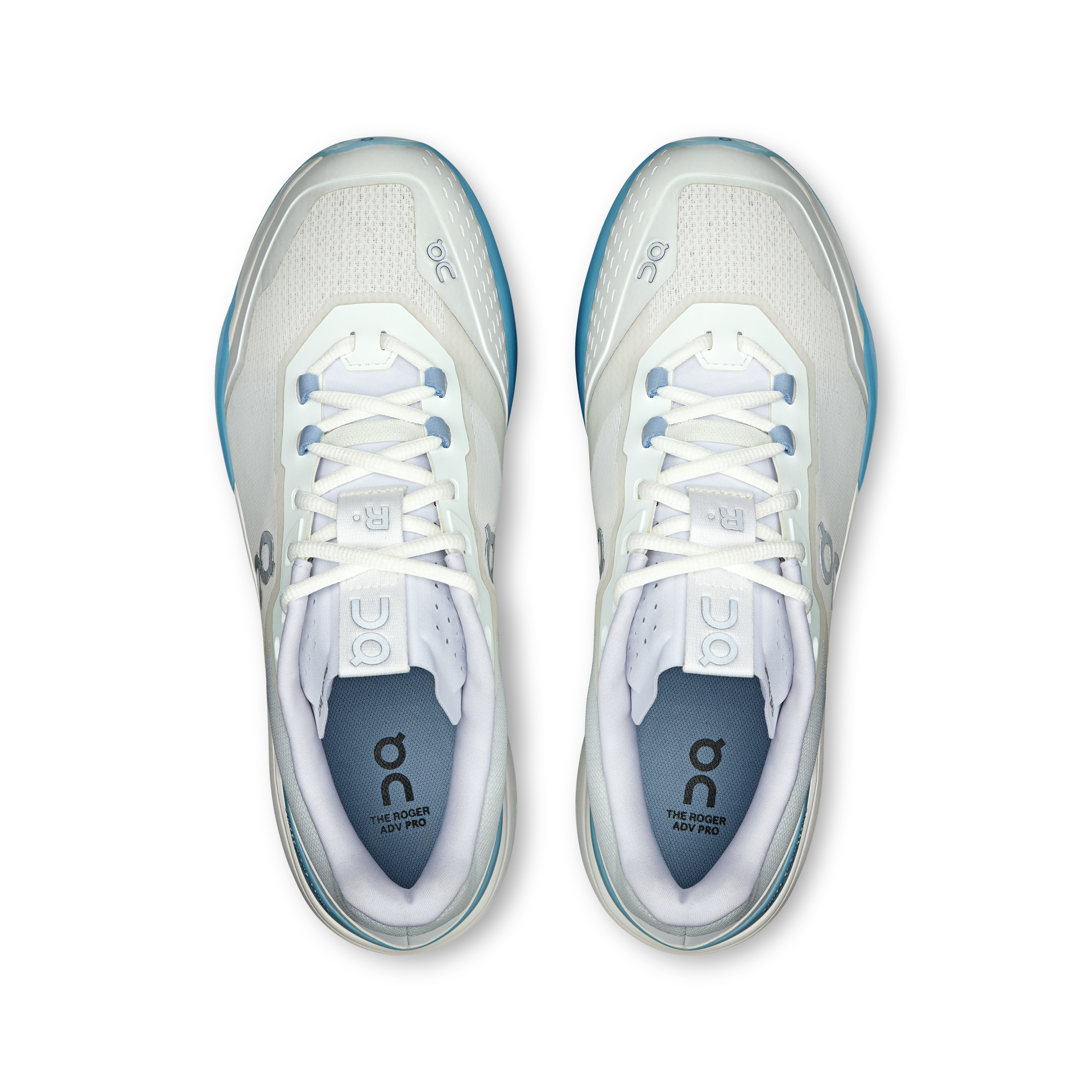 On THE ROGER Advantage Pro Tennis Shoes Men - White/Chambray