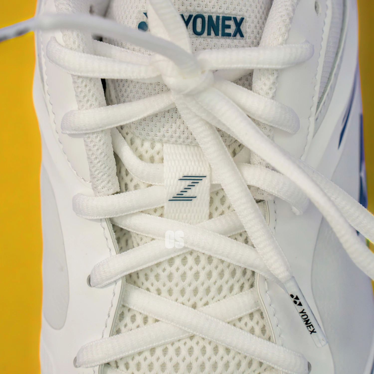 Yonex Power Cushion 65Z4 - SHB65ZL Badminton Shoes Women - White