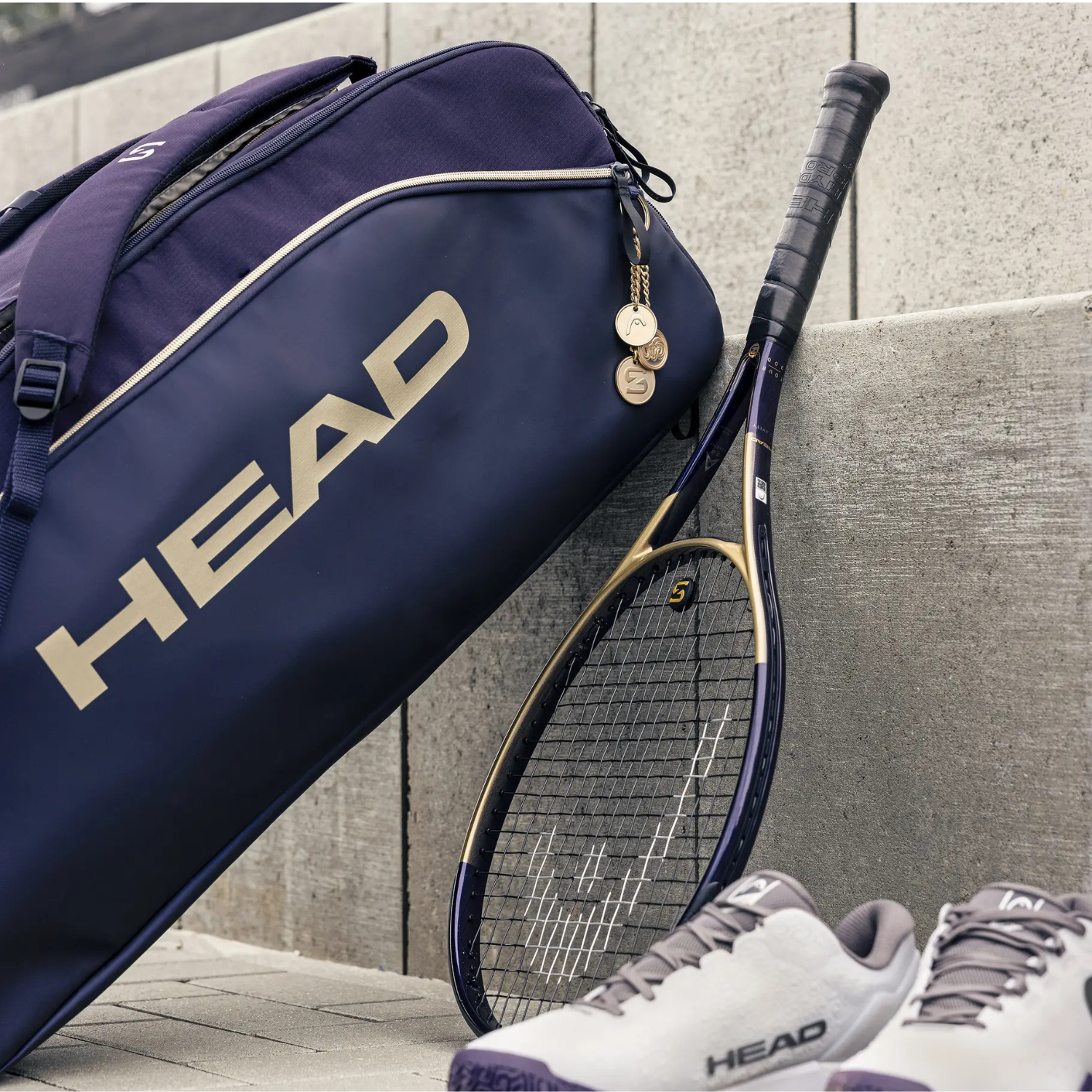 Head Gravity TOUR Zverev 2026 Strung Tennis Racquet - Navy/Gold Tennis Racket Head