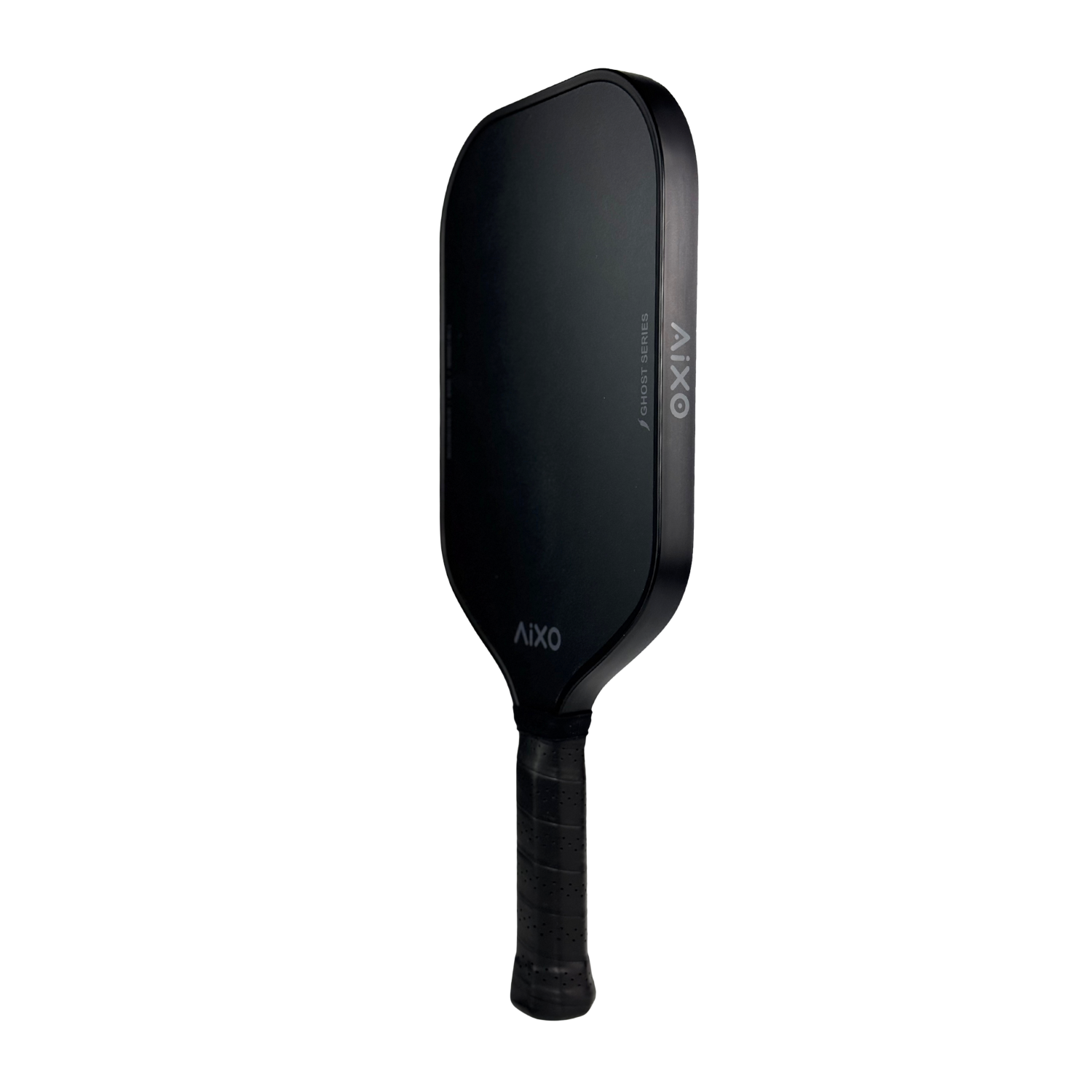 Side profile of AIXO Ghost Ultra Noir paddle highlighting its cold-pressed carbon construction for superior feel.