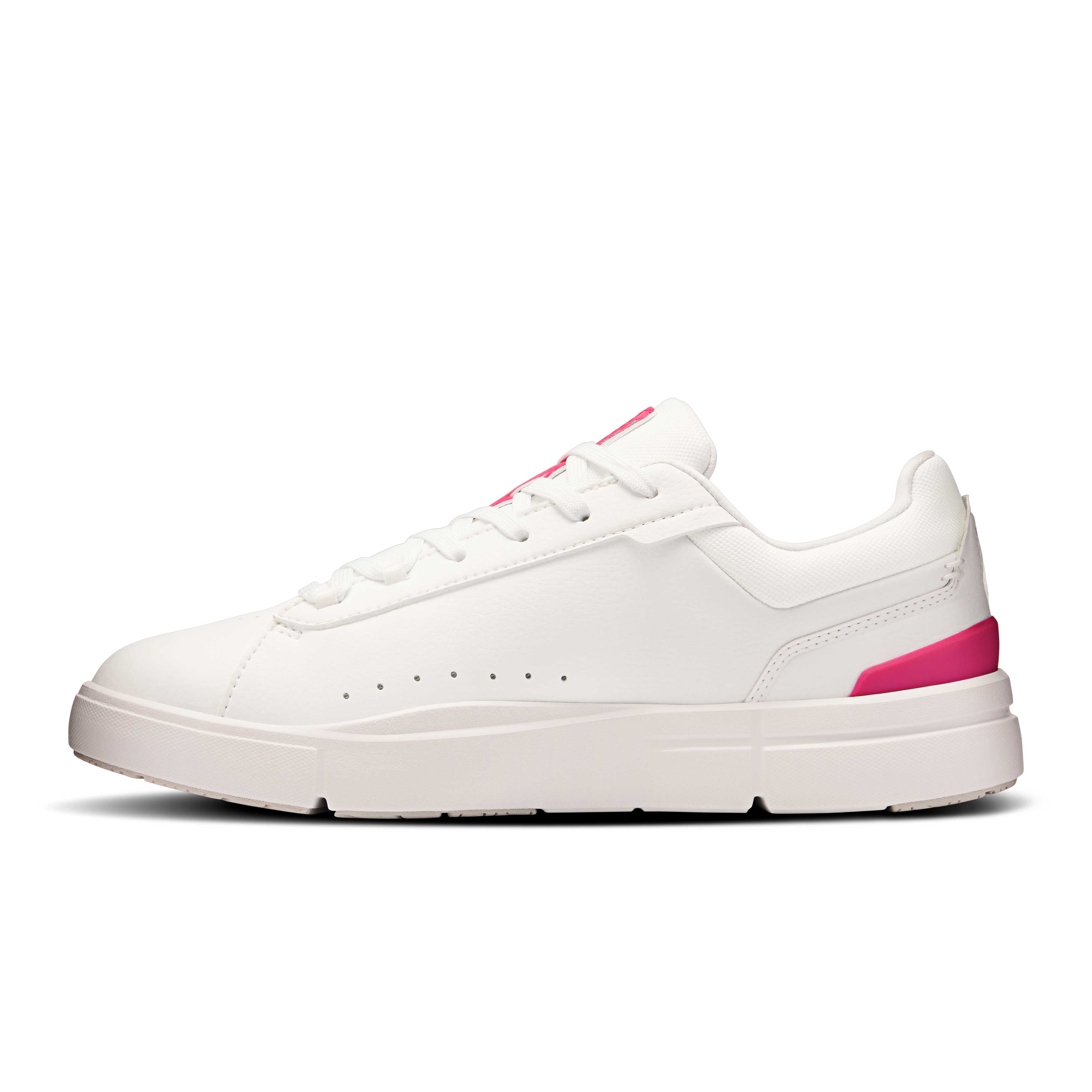 On The Roger Advantage Tennis Shoes Women - White