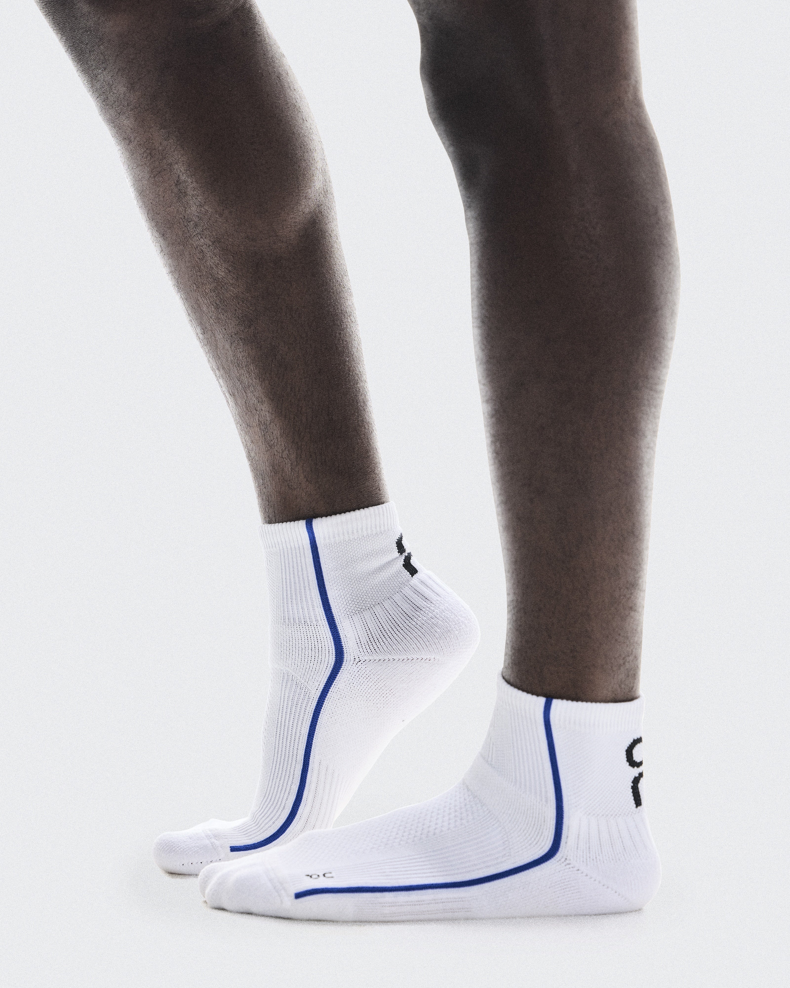 On Court Sock Mid 1 Unisex