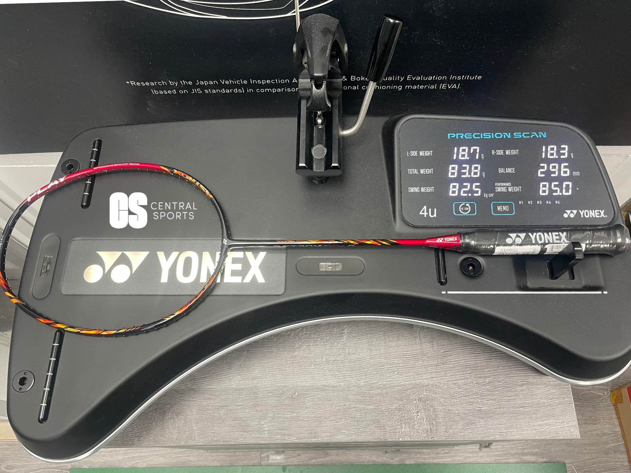 DEMO Racket - Yonex Astrox 99 Play (Cherry Sunburst)